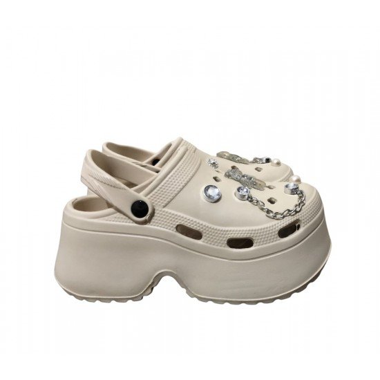 παντούφλες Crocs με διακοσμητικά απο Strass & πέτρες παντούφλες Crocs με διακοσμητικά απο Strass & πέτρες