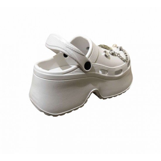 παντούφλες Crocs με διακοσμητικά απο Strass & πέτρες παντούφλες Crocs με διακοσμητικά απο Strass & πέτρες